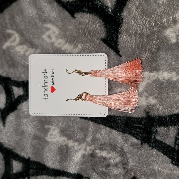 Earrings - Picture 3 of 6